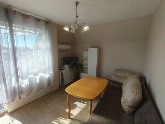 Южен тристаен апартамент