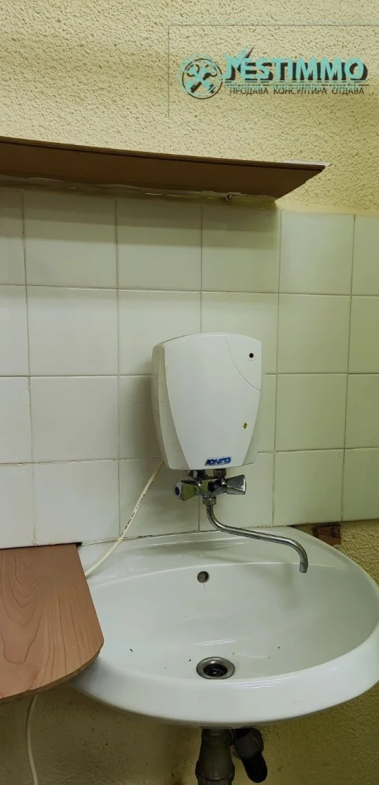 Студио под наем за масажи кабинет рехабилитация терапии Генерали Окръжна болница