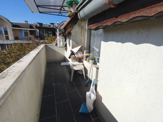 Южен тристаен апартамент