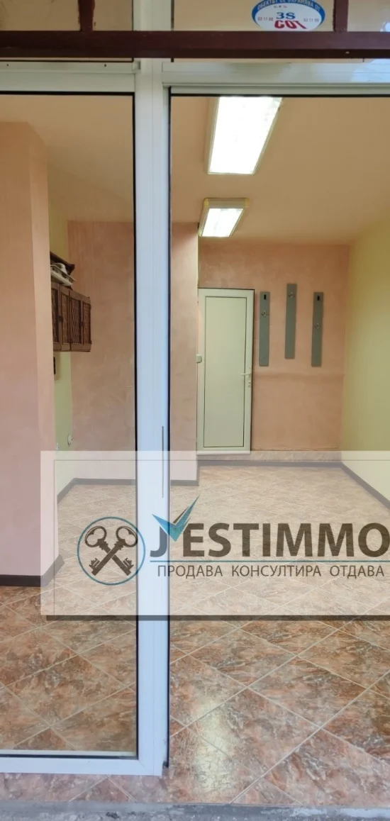 Склад офис ателие студио вътрешен двор под наем RENT