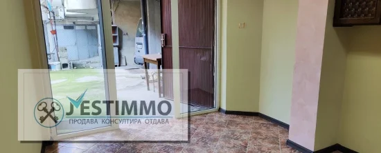 Склад офис ателие студио вътрешен двор под наем RENT